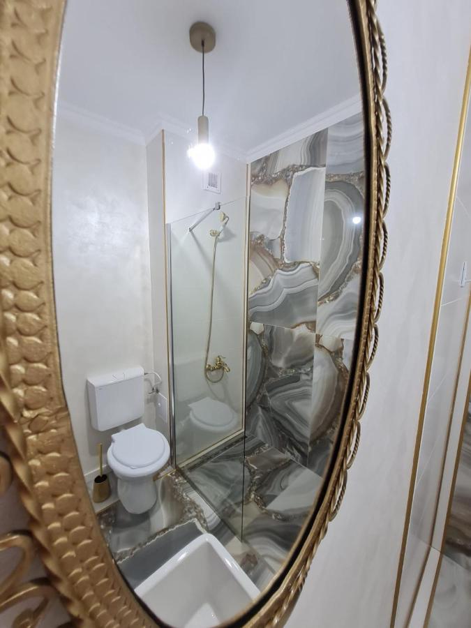 Apartament Larysse Oradea Exterior foto